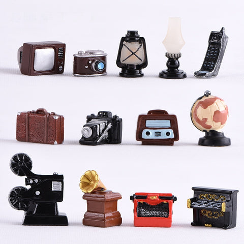 Mini Retro Nostalgic Camera Figurine