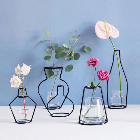 Minimalist Iron Line Vase