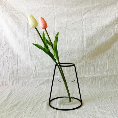 Minimalist Iron Line Vase